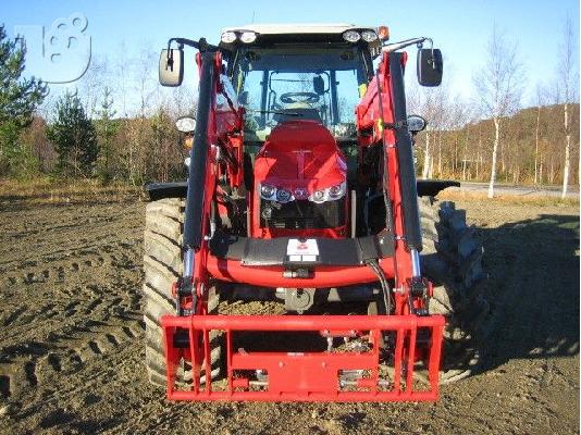 PoulaTo: Massey Ferguson 5713SL